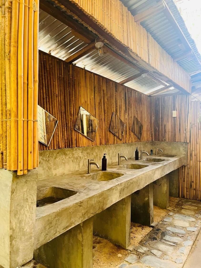 Oia Beach Hostel - เอลนิโด ภายนอก รูปภาพ
